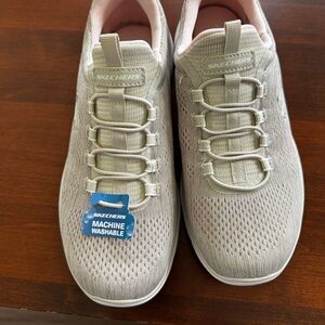 EUC Skechers Women's Taupe Slip-on Washable Sneakers size 7